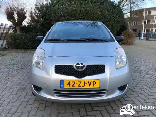 Toyota Yaris 1.0 2008