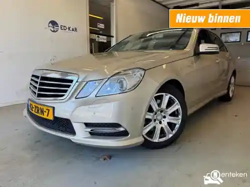 Mercedes-Benz E 220 CDI BlueEFFICIENCY 2013