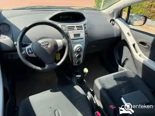 Toyota Yaris 1.3 2006