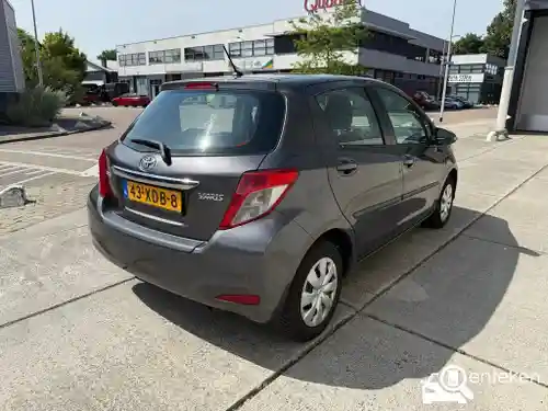 Toyota Yaris 1.0 2012