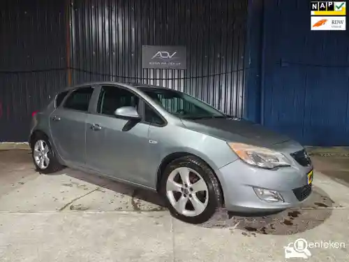 Opel Astra 1.6 2010