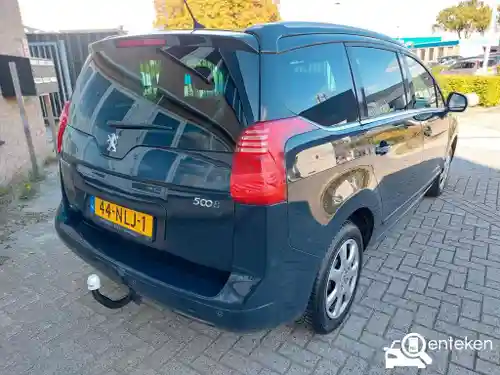 Peugeot 5008 155 THP 2010