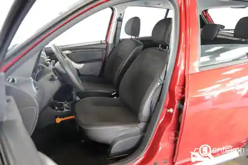Dacia Sandero Stepway 1.6 MPI 85 2011