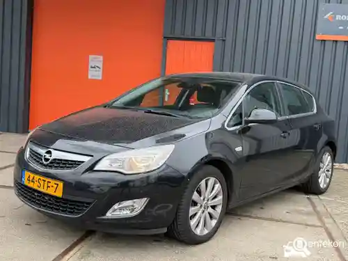 Opel Astra 1.4 Turbo 2011