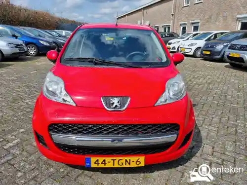 Peugeot 107 1.0 70 2012