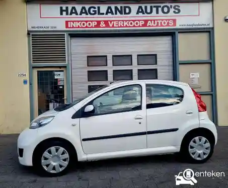 Peugeot 107 1.0 70 2012