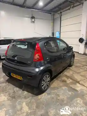 Peugeot 107 1.0 70 2012