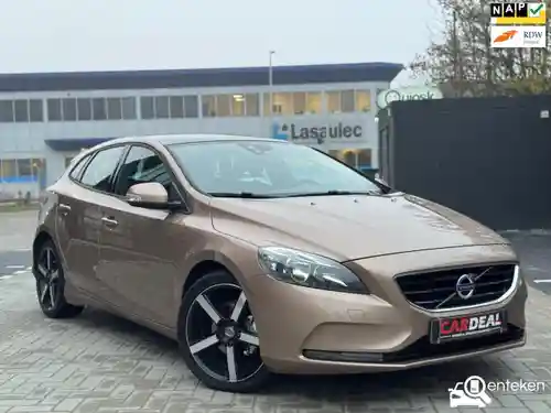 Volvo V40 D2 2012
