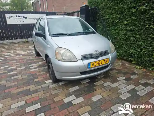 Toyota Yaris 1.3 2000