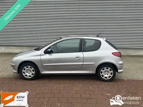 Peugeot 206 75 2003