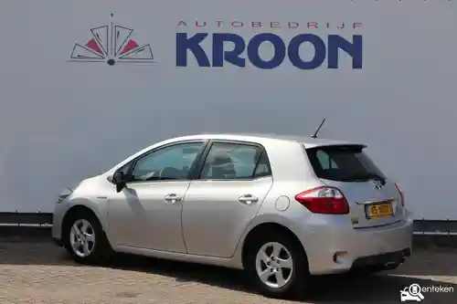 Toyota Auris 1.8 Hybrid 2010