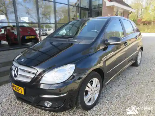 Mercedes-Benz B 200 2011