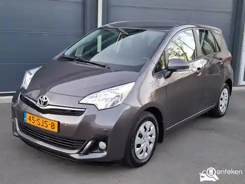 Toyota Verso-S 1.33 2011