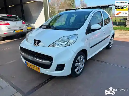 Peugeot 107 1.0 70 2011