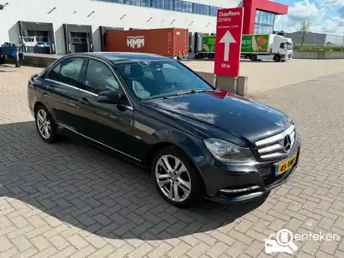 Mercedes-Benz C 180 CDI BlueEFFICIENCY 2012