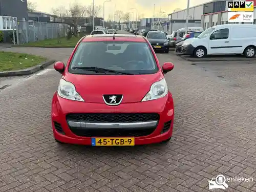 Peugeot 107 1.0 70 2012