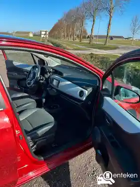 Toyota Yaris 1.5 Hybrid 2012