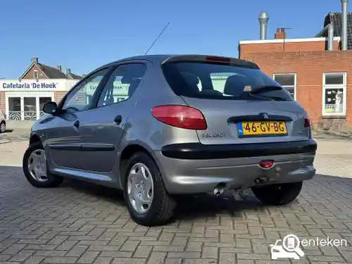 Peugeot 206 110 ESP 2001