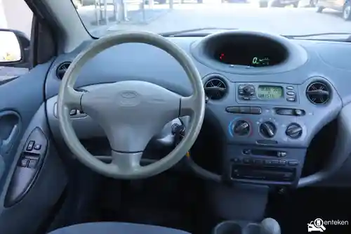 Toyota Yaris 1.3 2001