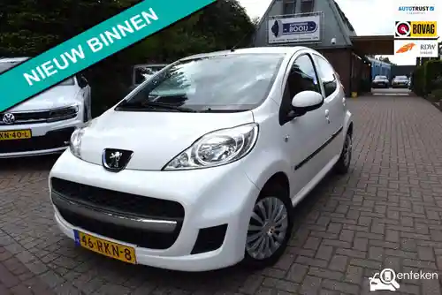 Peugeot 107 1.0 70 2011