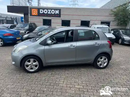 Toyota Yaris 1.3 2006