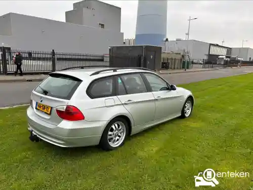 BMW 318i Touring 2006