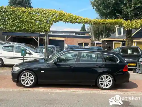 BMW 318i Touring 2006