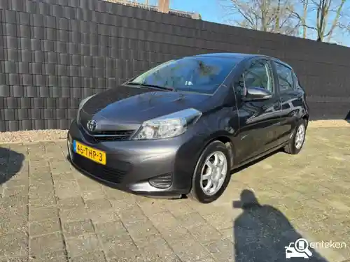 Toyota Yaris 1.33 2012