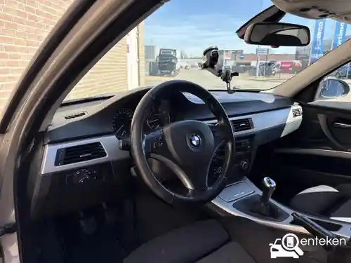 BMW 320i 2007