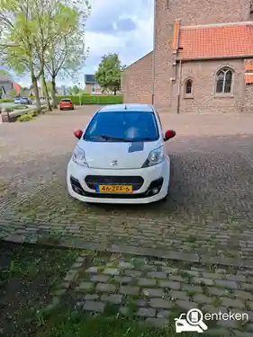 Peugeot 107 1.0 68 2012