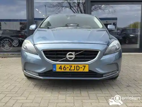 Volvo V40 D2 2012
