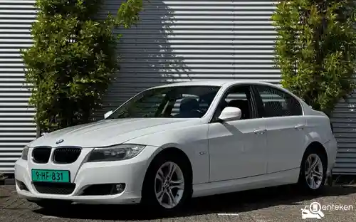 BMW 318i 2009