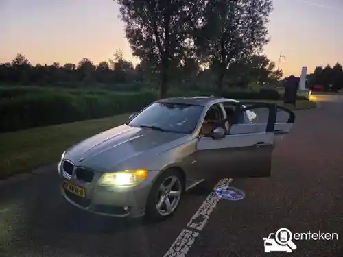 BMW 318i 2010