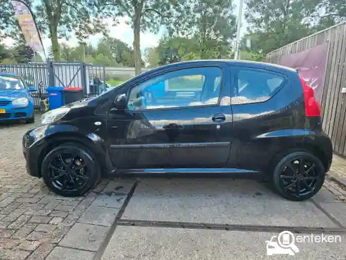 Peugeot 107 1.0 70 2010