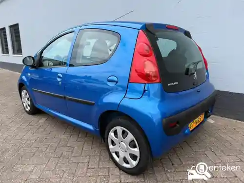 Peugeot 107 1.0 70 2010