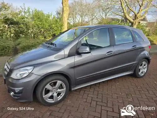 Mercedes-Benz B 180 2010