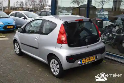 Peugeot 107 1.0 70 2011