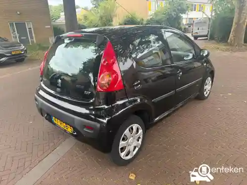 Peugeot 107 1.0 70 2011