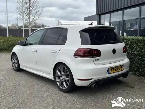 VW Golf GTI 2011