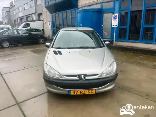 Peugeot 206 75 2005