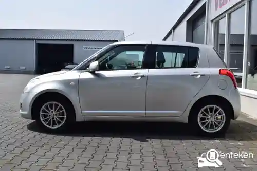 Suzuki Swift 1300 2010