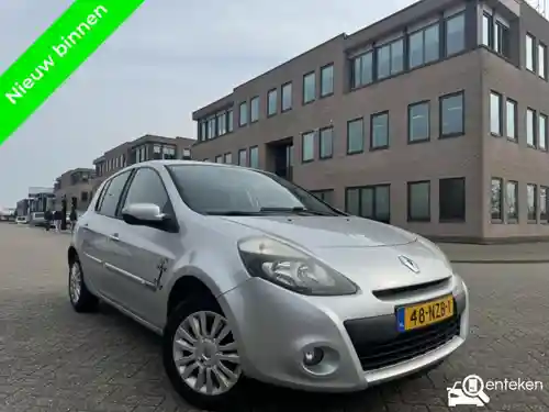 Renault Clio 1.2 16V 75 2011
