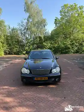 Mercedes-Benz C 230 2005
