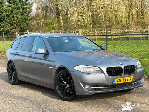 BMW 520i Touring 2012