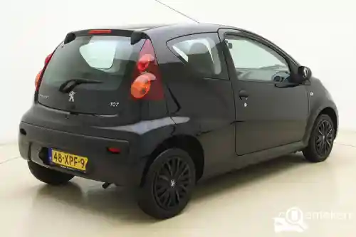 Peugeot 107 1.0 68 2012