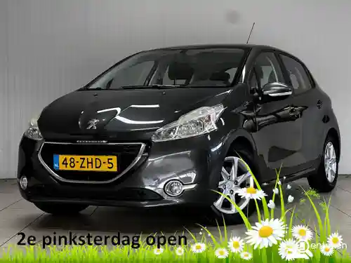 Peugeot 208 1.2 PureTech 82 2012