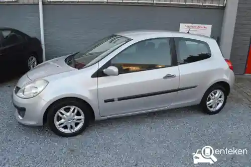 Renault Clio 1.2 16V 75 2009