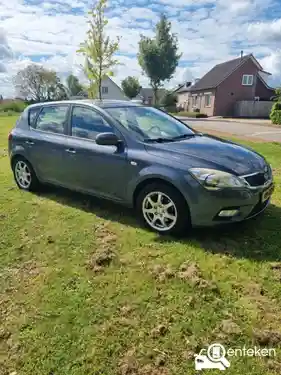 KIA cee´d 1.6 2010