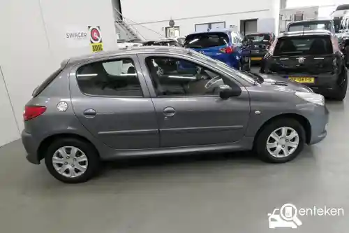 Peugeot 206 75 2010
