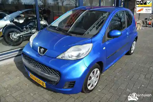 Peugeot 107 1.0 70 2011